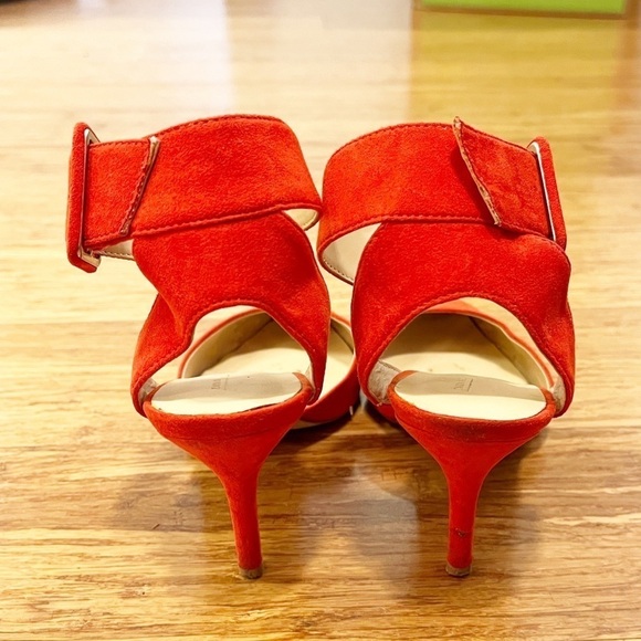 Zara red pointy toe sandals with wide ankle strap and stiletto heels. Size 6.5 - Picture 7 of 15